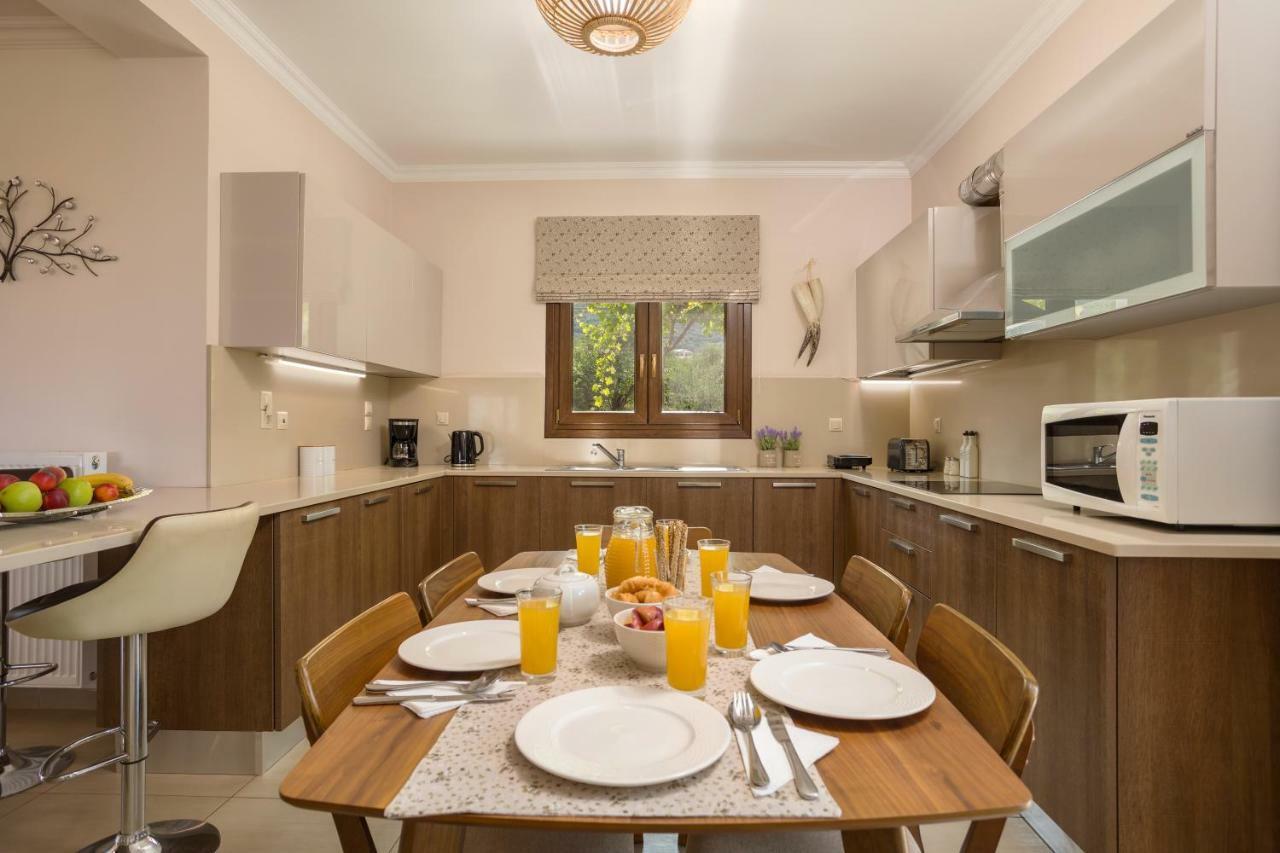 Villa Serenity Agia Marina  Extérieur photo