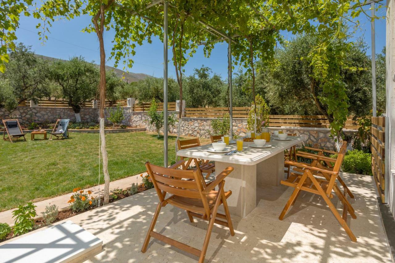 Villa Serenity Agia Marina  Extérieur photo