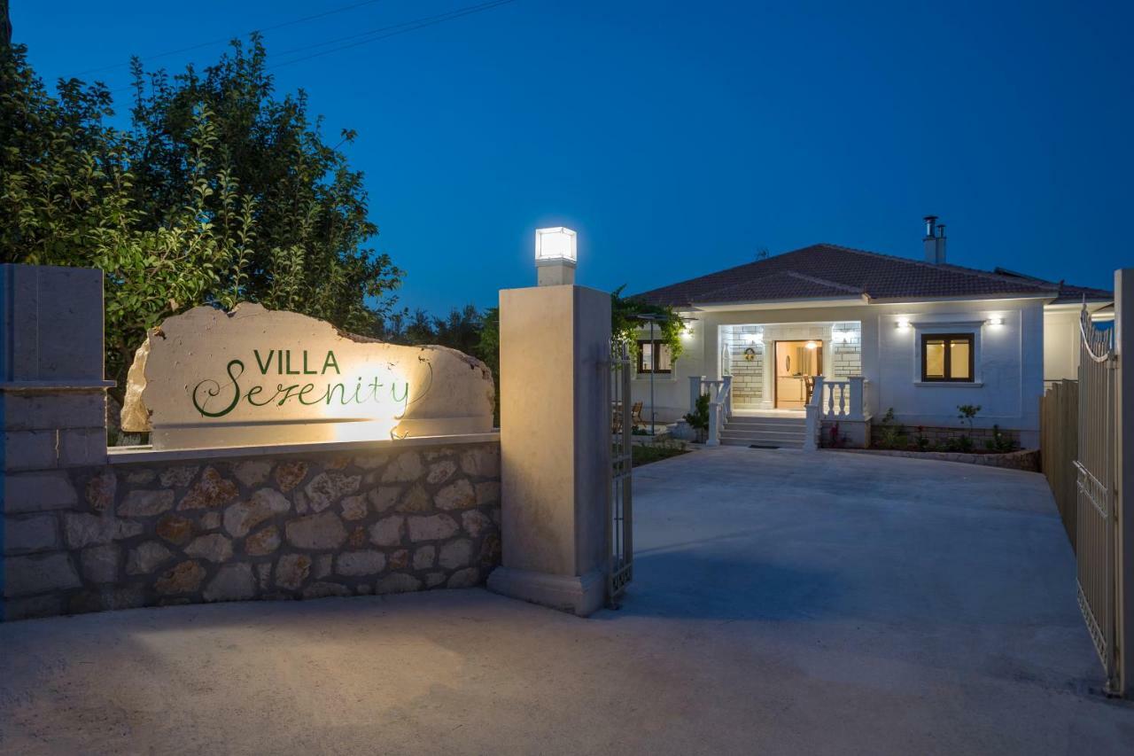 Villa Serenity Agia Marina  Extérieur photo