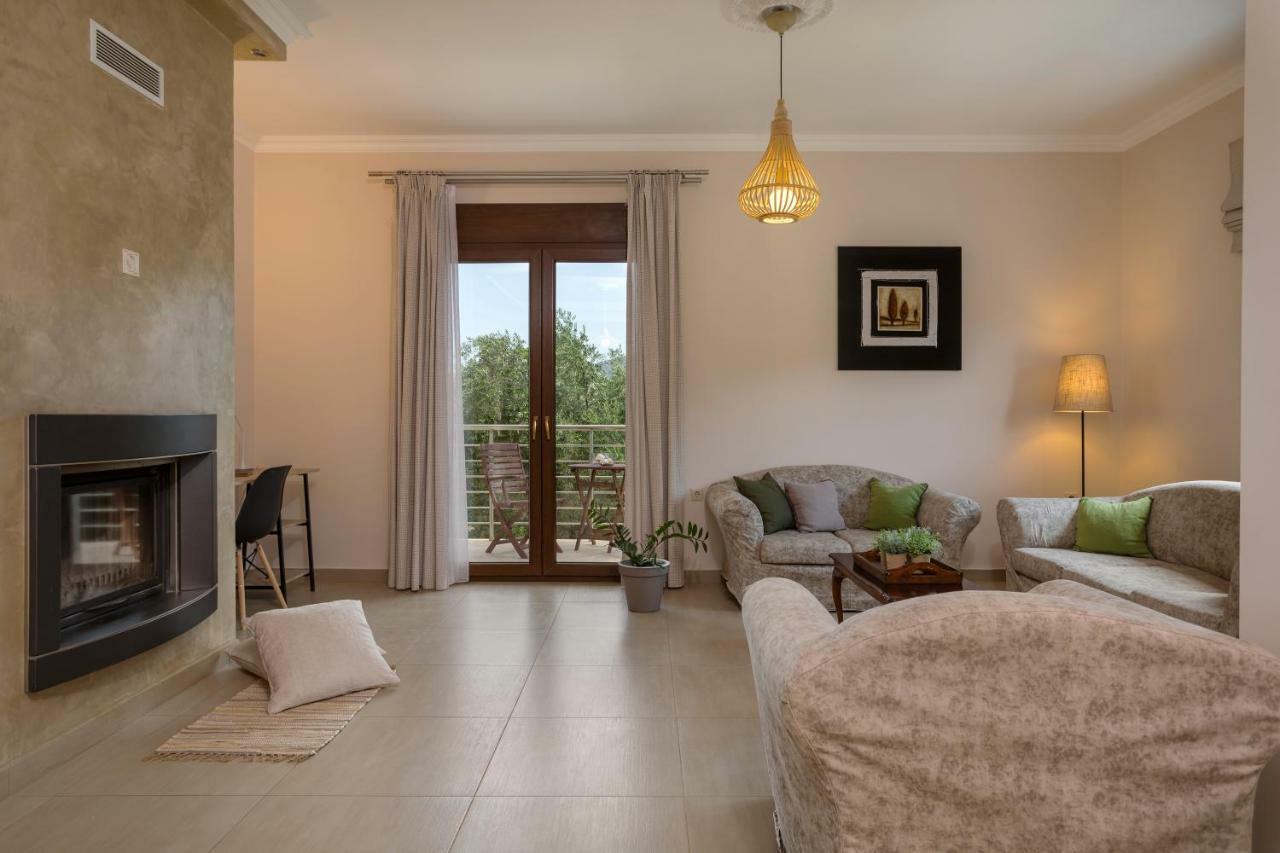 Villa Serenity Agia Marina  Extérieur photo
